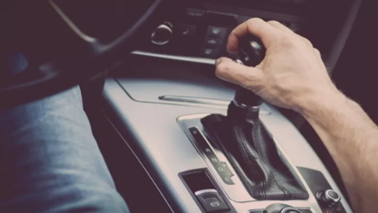 Azərbaycan Ordusuna sürücü axtarılır - FOTO