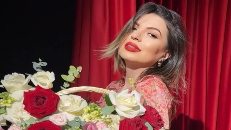 Zümrüd vəfat edən atasından yazdı - FOTO