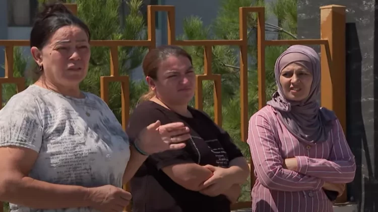 Bu məktəbin şagirdləri əsassız çıxarılıb? - VİDEO