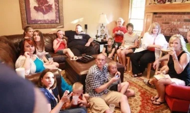 Qohum-əqrəbanı sevməyən bürclər - Bu insanlara nifrət edirlər