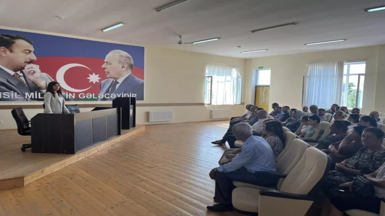 Deputatlığa namizəd Sevil Mikayılova seçiciləri ilə görüşüb - FOTO