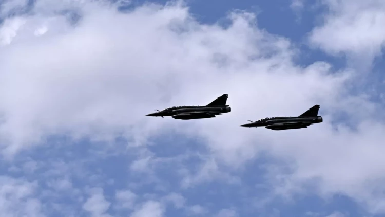 Fransada iki qırıcı təyyarə qəzaya uğradı