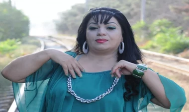 Maral cərrah bıçağı altına yatdı - VİDEO