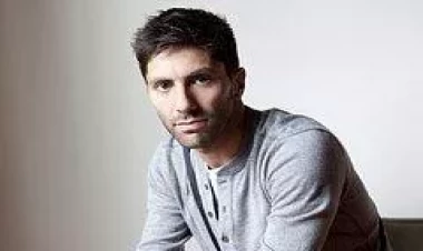 Yük maşını teleaparacının üstündən keçdi