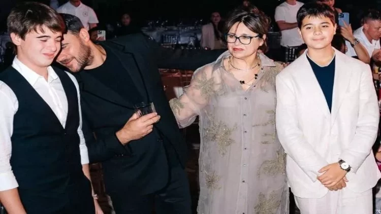 Eminin anası əkizlərdən danışdı - 