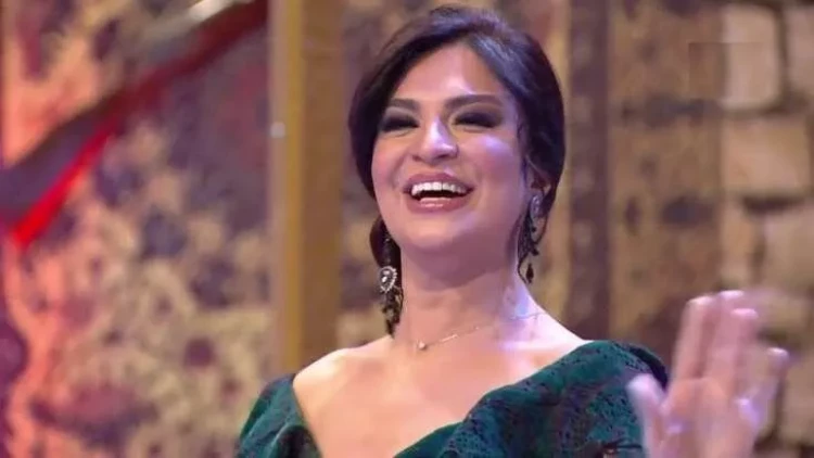 Aynur Dadaşova əməliyyatla görkəmini dəyişdi - FOTO