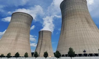 Şok: Zaporojye AES yanır - VİDEO