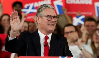 İğtişaşlara görə tətilini ləğv etdi