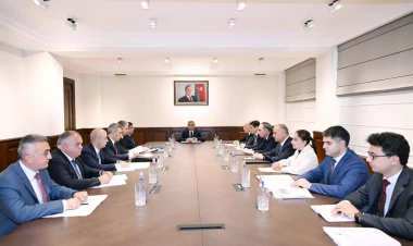 Azərbaycan Respublikasının Korrupsiyaya qarşı mübarizə üzrə Komissiyasının iclası keçirilib - FOTO