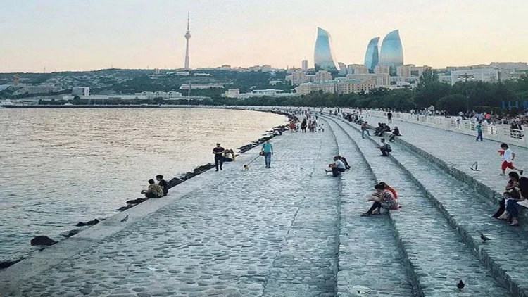 Bakı Bulvarında meyit aşkarlandı