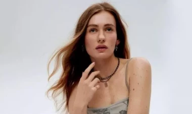 Məşhur müğənni bu mahnılara görə tənqid edildi