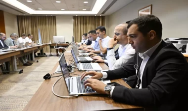 Mərkəzi Seçki Komissiyası Müstəqil Media Mərkəzinə baxış keçirib - FOTO