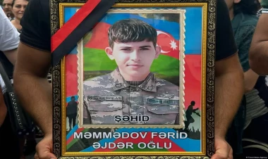 İki il əvvəl itkin düşmüş hərbçi ilə vida mərasimi keçirilir - FOTO