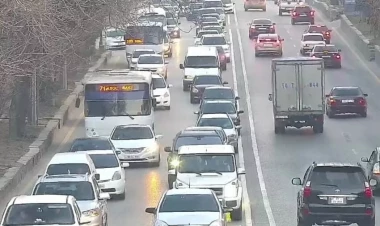 Bakının bir sıra yollarında sıxlıq var - SİYAHI