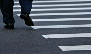 Bakıda avtomobilin vurduğu piyada 2 gün sonra evində öldü