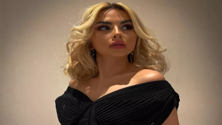 Azərbaycanlı aktrisa çimərlikdən görüntülərini PAYLAŞDI - VİDEO