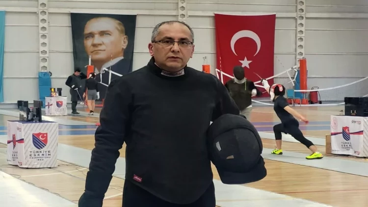 “Baştanın Xarlanla görüşdə taktikası özünü doğrultmadı”