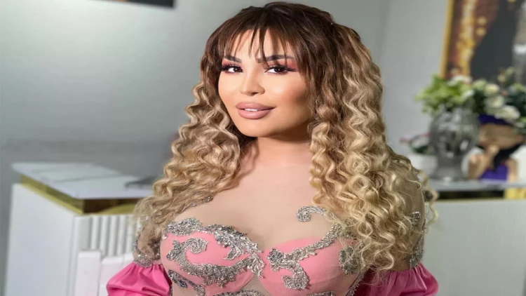 Qızına elçi düşən oğlanın FOTOlarını efirdə göstərdi - VİDEO