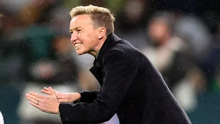 Drondan istifadə edən baş məşqçi qovuldu