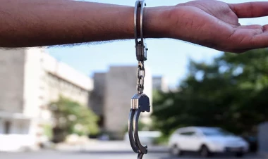 Yeni Qalada gənc oğlanı bıçaqlayan şəxs saxlanıldı