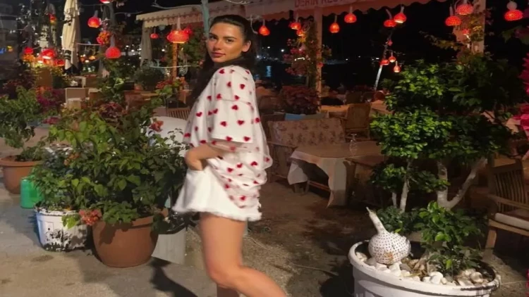 Rusiya millisinin azərbaycanlı gözəli Türkiyədə  belə dincəlir - FOTOlar