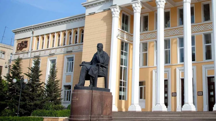 Bakıda 20 heykəl restavrasiya ediləcək - SİYAHI