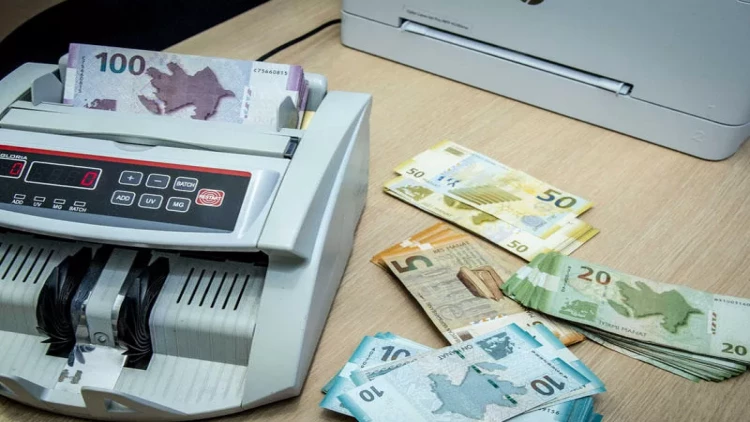 Manatın məzənnəsi dəyişə bilər - Proqnoz