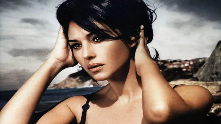 Bütün zamanların ən gözəl qadınının adı AÇIQLANDI - FOTO