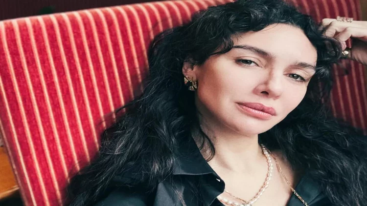 Tanınmış aktrisa xəstəxanaya yatırıldı - FOTO