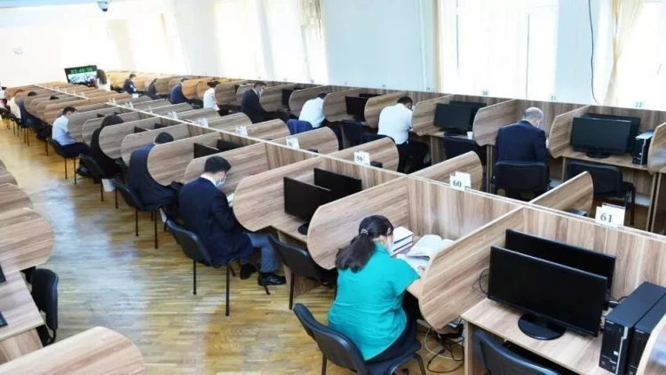 Hakimliyə namizədlərlə yazılı imtahan keçiriləcək