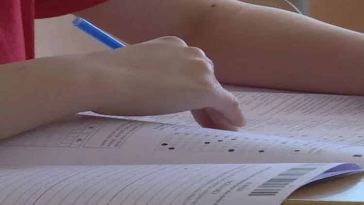 8 abituriyentin nəticəsi ləğv edildi