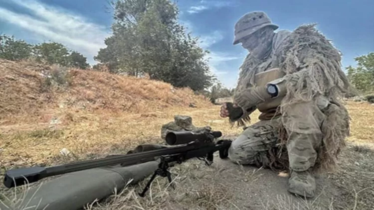 Snayperlər şərti düşmən hədəflərini  məhv etdilər - VİDEO