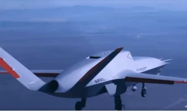 İlk dəfə gizli pilotsuz uçuş aparatı nümayiş etdirildi - VİDEO