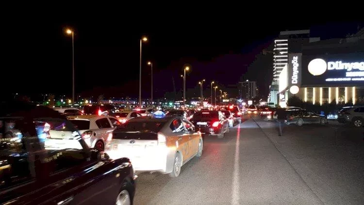 Novxanıda böyük tıxac yaranıb