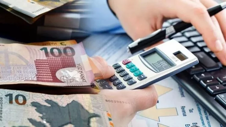 Azərbaycanda orta aylıq əmək haqqında ARTIM OLDU - 1000 manatı ötüb