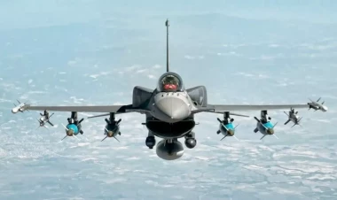 Ukrayna bu yay “F-16” alacaq