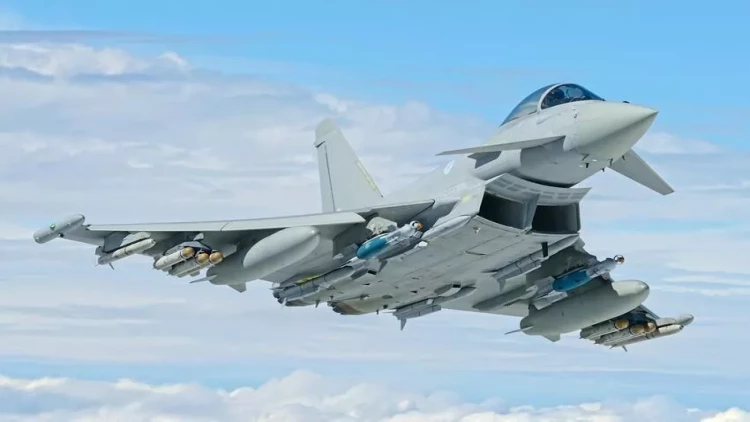 İtaliya 24 ədəd yeni “Eurofighter” qırıcısı alacaq
