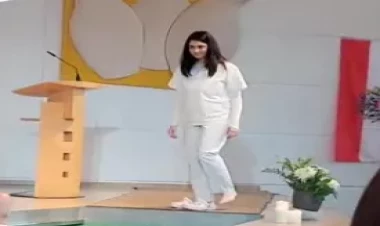 Azərbaycanlı qız dinini dəyişdi - Vəftiz olunma görüntüləri - VİDEO