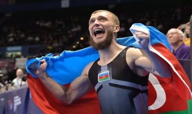 Mixail Malkin Dünya kubokunun qalibi oldu