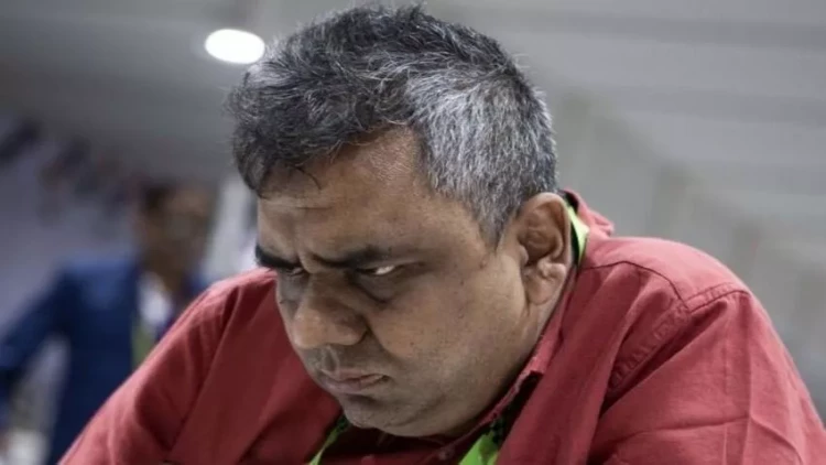 Qrossmeyster oyun zamanı öldü