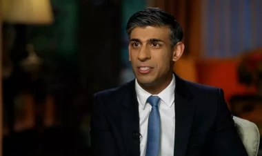 Sunak getdi: Londonun Qafqaz siyasəti necə olacaq?