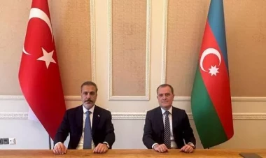 Ceyhun Bayramov Şuşada Hakan Fidanla görüşdü