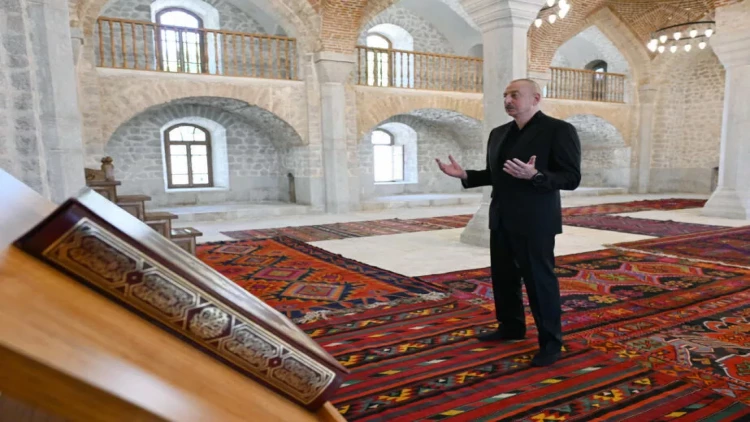 İlham Əliyev Şuşada Aşağı Gövhər Ağa məscidinin açılışında iştirak edib - VİDEO - FOTO