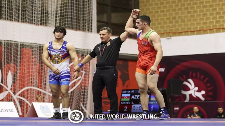 İsmayıl Rzayev: “Ani bir səhv qızıl medalı itirməyimə səbəb oldu