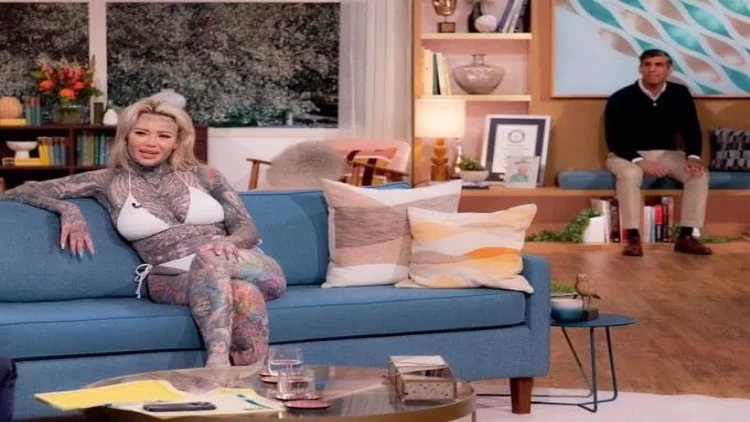 Baş nazir efirə girmək üçün modeli belə gözlədi - FOTO