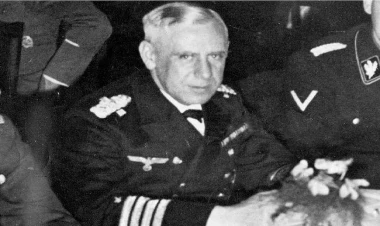 Edamdan əvvəl soyundurulan admiral – bu “cəza” şəxsi göstəriş olub... - FOTO