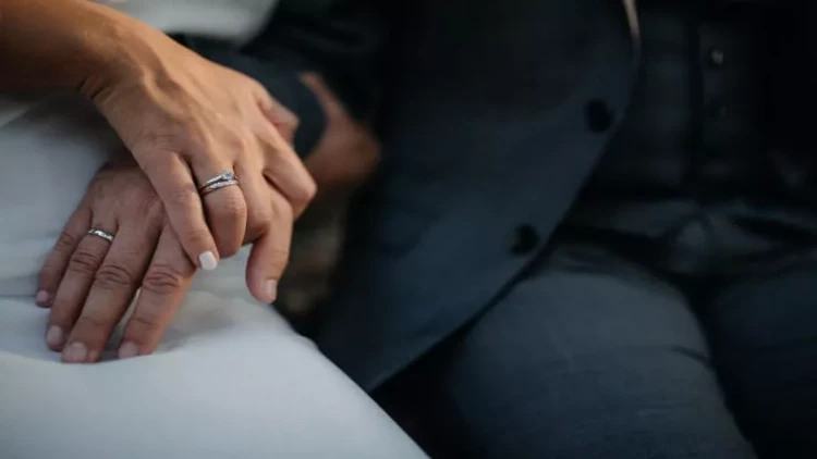 İnsanlar kimisə evlənmək üçün necə seçirlər? - Qeyri-adi nəzəriyyə