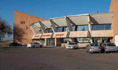 Ermənistanda hava limanında bomba xəbərdarlığı edildi - YENİLƏNİB