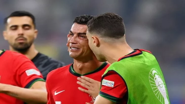 Ronaldo penaltini vura bilmədi, ağladı - VİDEO - FOTOlar