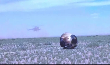 Çindən bir ilk: Ayın görünməyən üzündən yığılan nümunələr Yerə endi - FOTO